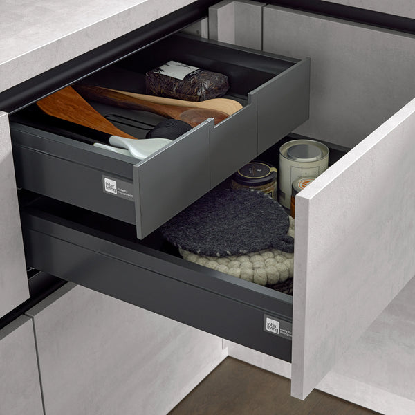 Interliving U-Küche in Betonoptik