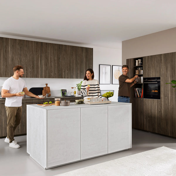 Interliving Inselküche mit Frontmix