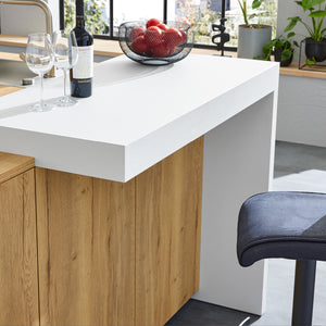 Interliving Inselküche in Weiss Tresen