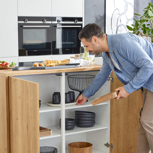 Interliving Inselküche in Weiss Unterschrank
