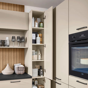 Nobilia U-Küche in Beige Hochschrank