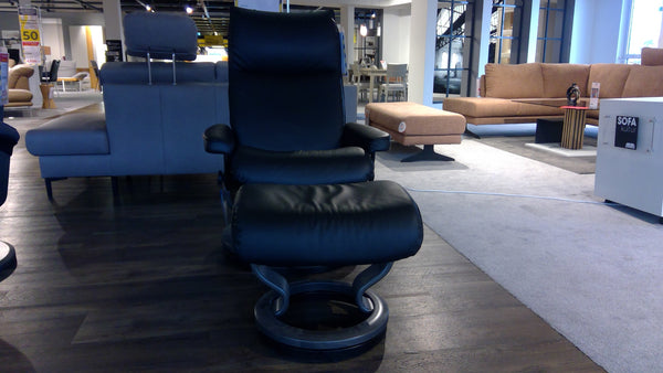 Aura - M - Sessel mit Hocker