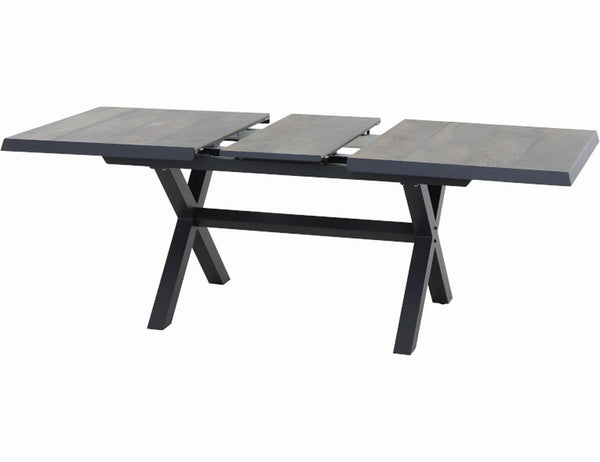 Ausziehtisch