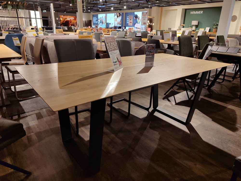 Esstisch "Layla / Color Line"