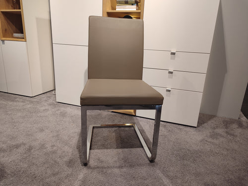 Freischwinger "Riccarda"