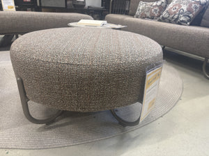 Lounge Hocker "Ila"