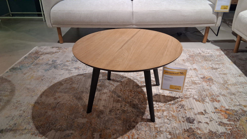 No. 2002 - Couchtisch