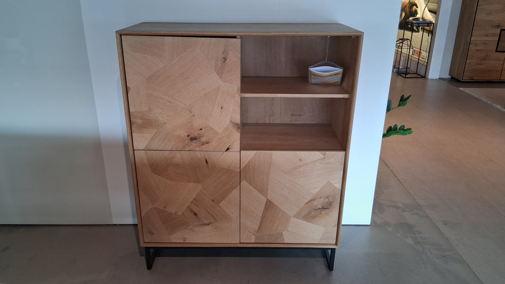 No. 2002 - Highboard