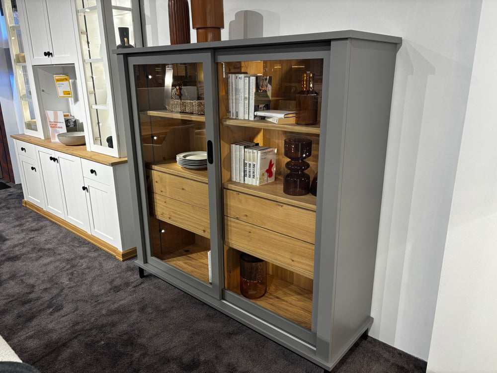 Schiebetürenschrank