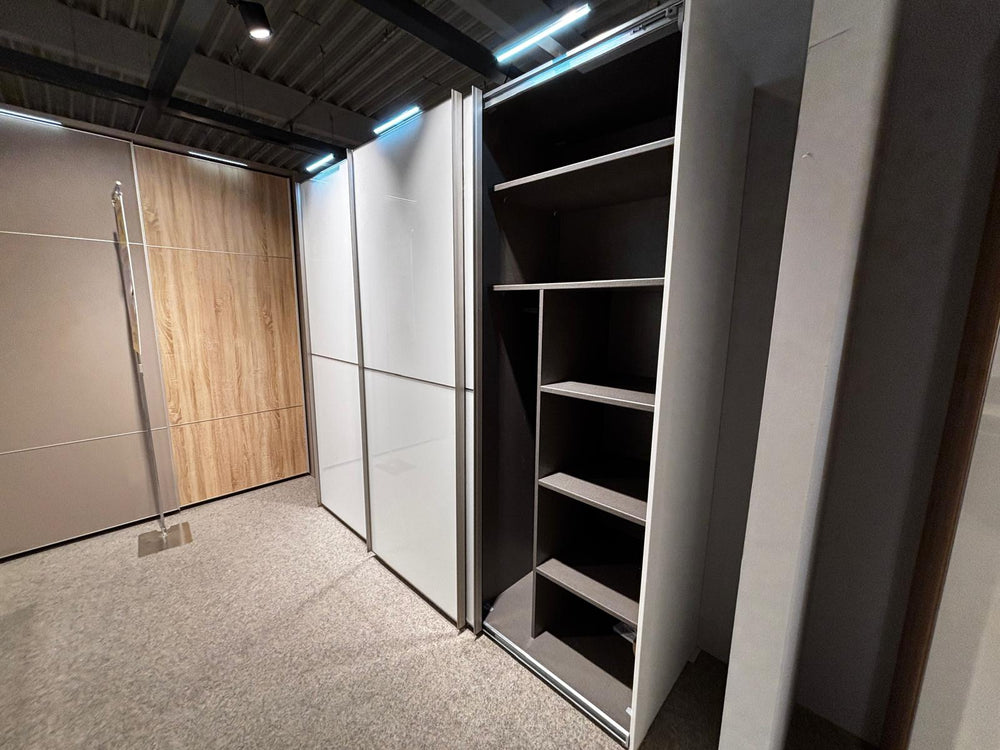Schwebetürenschrank "Mataba"