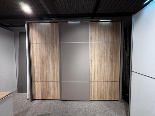 Schwebetürenschrank "Mataba"