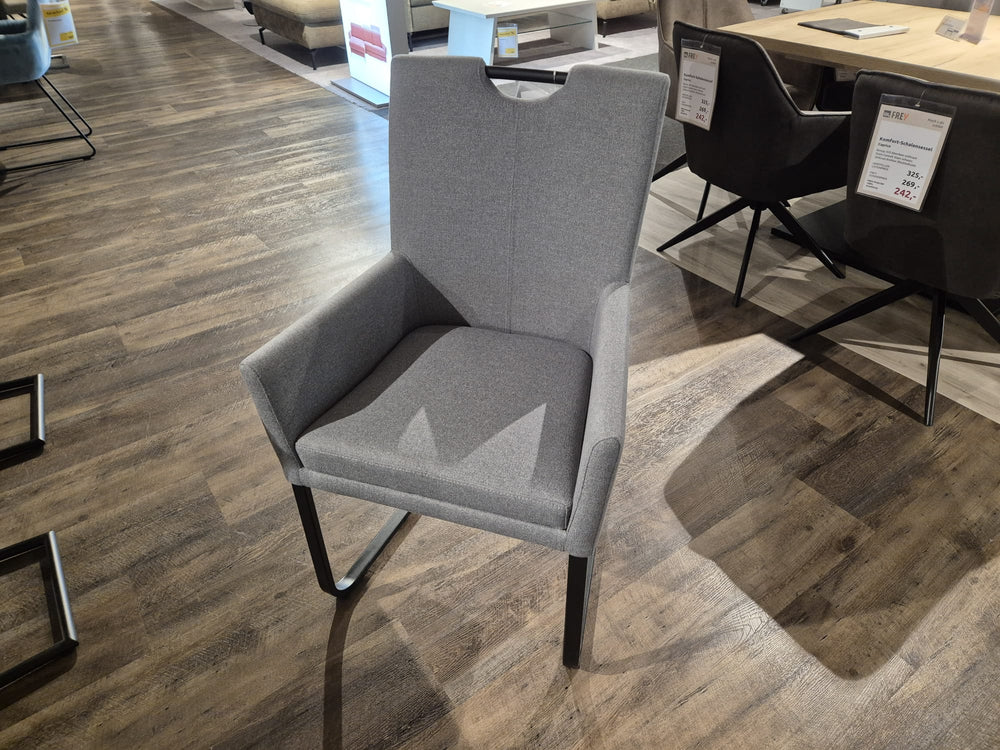 Schwingstuhl mit Armlehne