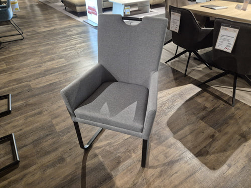 Schwingstuhl mit Armlehne