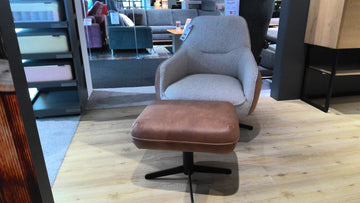 Sessel mit Hocker 
