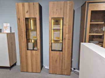 Vitrine Rechts 
