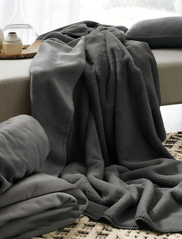 Wende-Kuscheldecke "Cover"