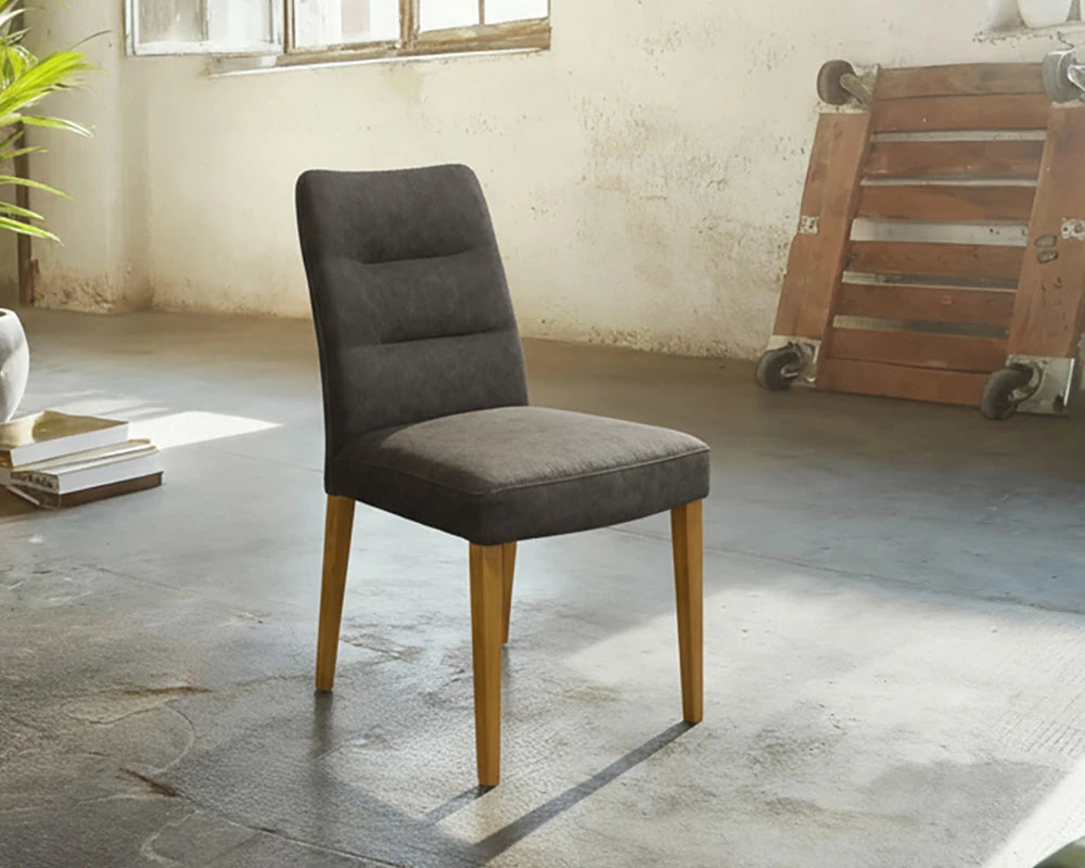 Jubiläumsangebot Stuhl